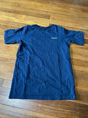 Patagonia Kids Dark Blue Short Sleeve Logo Tee, XL (14)